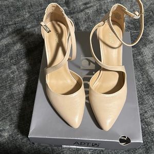APT. 9 size 7.5 nude heels